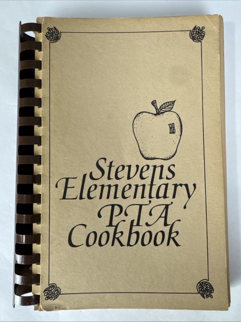 1980 Stevens Elementary PTA Cookbook Houston Texas with students illustrations